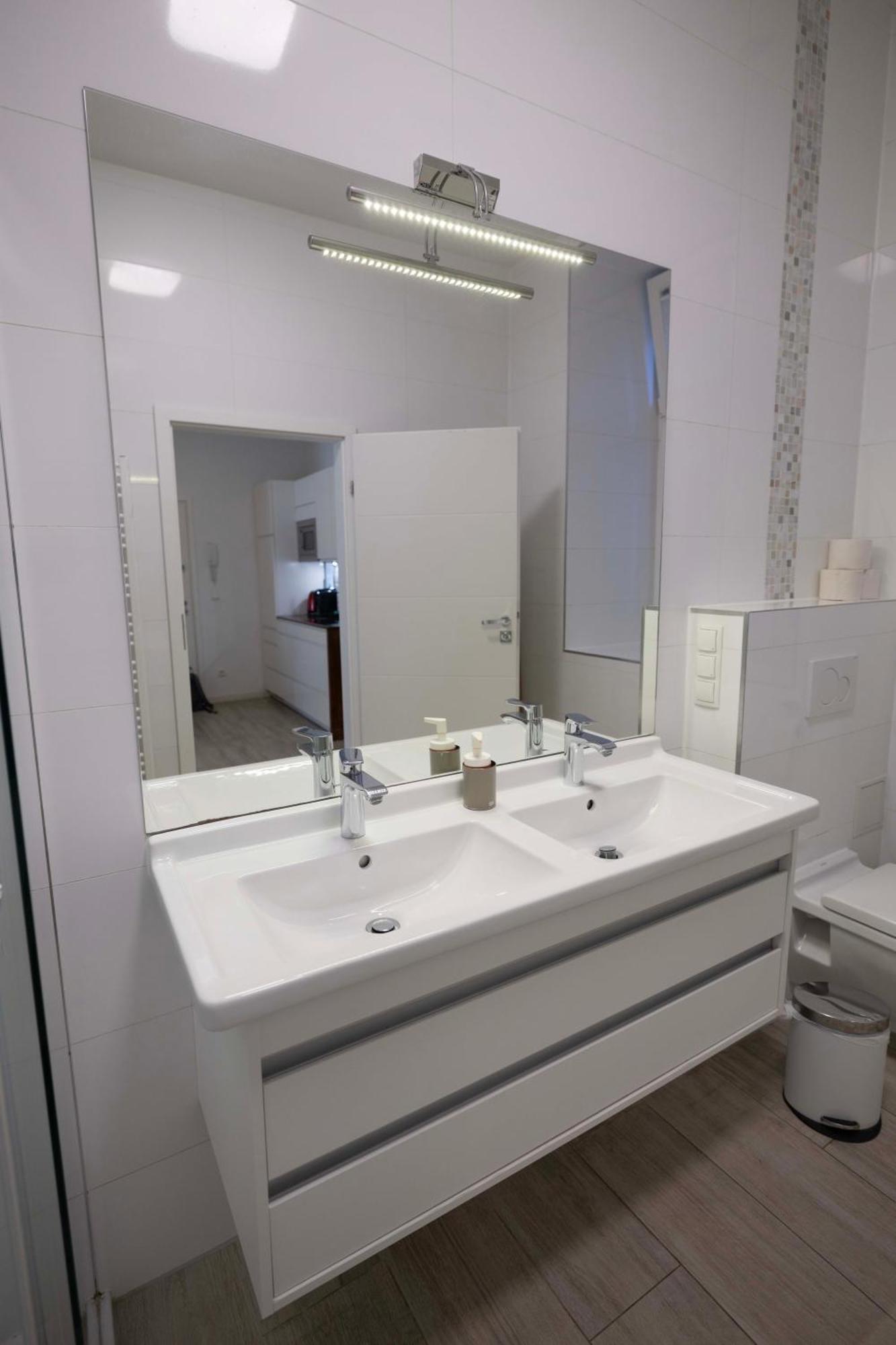 Easy Flat Mariahilf City Living Wenen Buitenkant foto